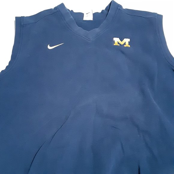 Nike Men's Michigan Wolverines Sweater Vest in Size XL - Picture 3 of 4